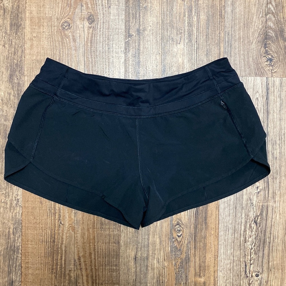 CRZ YOGA Women's Quick Dry Workout Running Shorts Mesh Liner - 2.5''